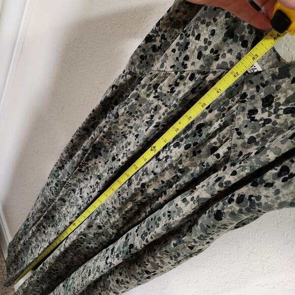 Sozy Isabelle Chic and Flowy Maxi Dress with Straps and Side Slits Size L - Picture 6 of 7